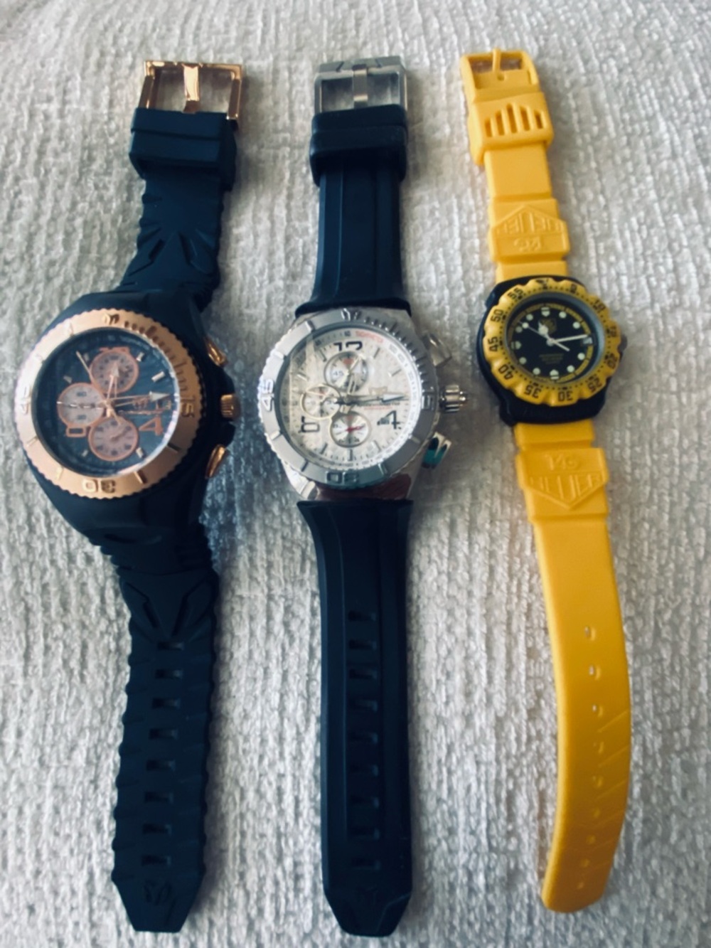 Yellow Sport Silicone Strap Dive-Style Watch - Picture 1 of 9